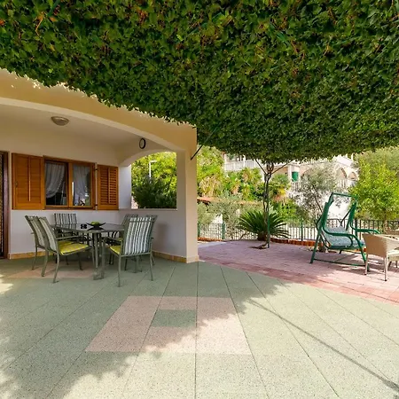 Apartments Toni Vinisce Exterior photo
